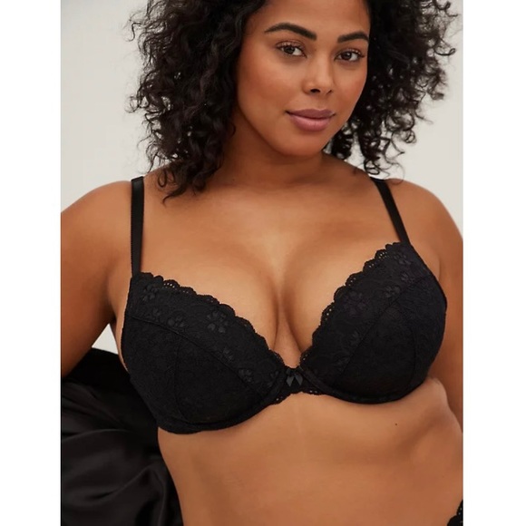 *NWOT* TORRID BLACK LACE PUSH-UP PLUNGE BRA - Picture 1 of 7